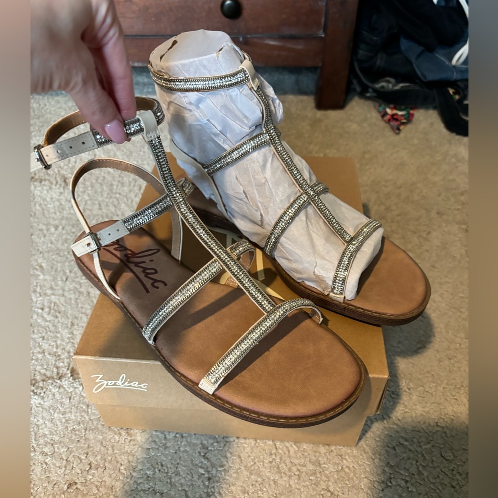 Zodiac Cintia Rhinestone Gladiator Sandal - Birch Size 9 NWT - BUNDLE DISCOUNT! - Picture 3 of 8